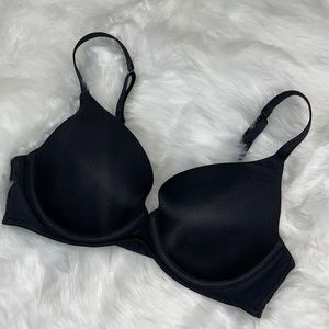 *CACIQUE* Black Push-up Plunge Bra 40C